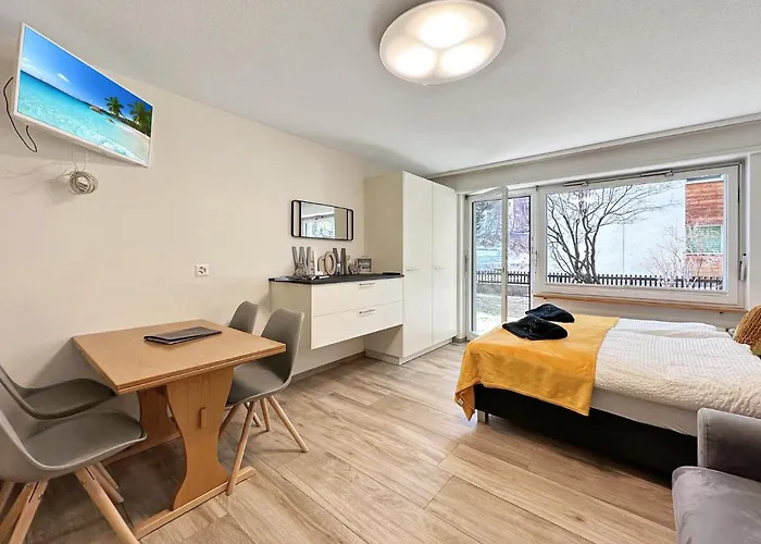 Phoenix - Haus Astral - *