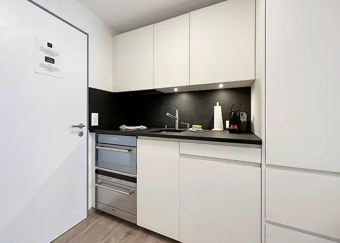 Phoenix - Haus Astral -