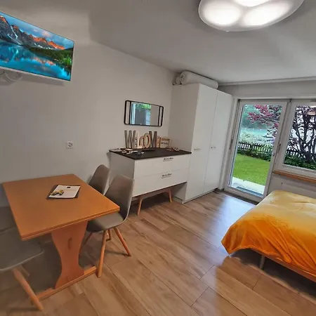 Phoenix - Haus Astral -