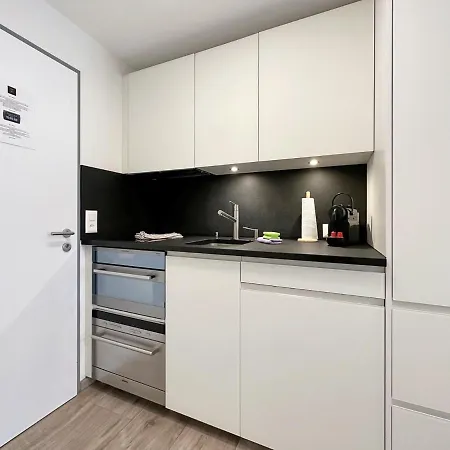 Phoenix - Haus Astral -