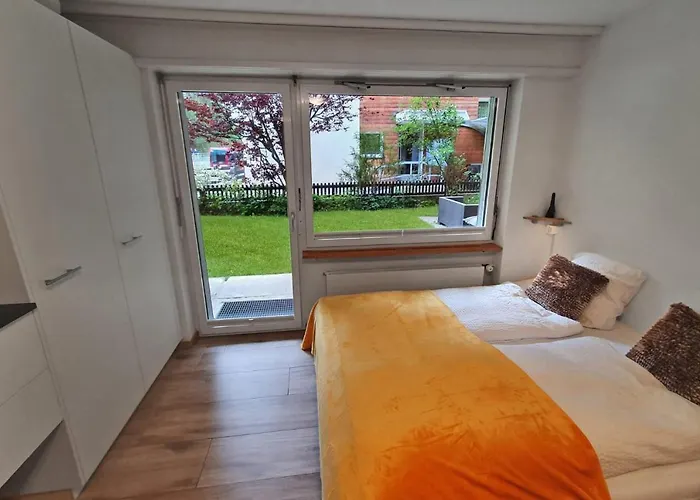 Phoenix - Haus Astral -